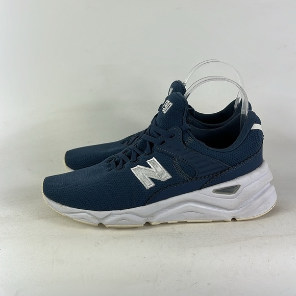New Balance x 90 women’s size 7 minimalist blue white athletic shoes sneakers - Picture 5 of 10